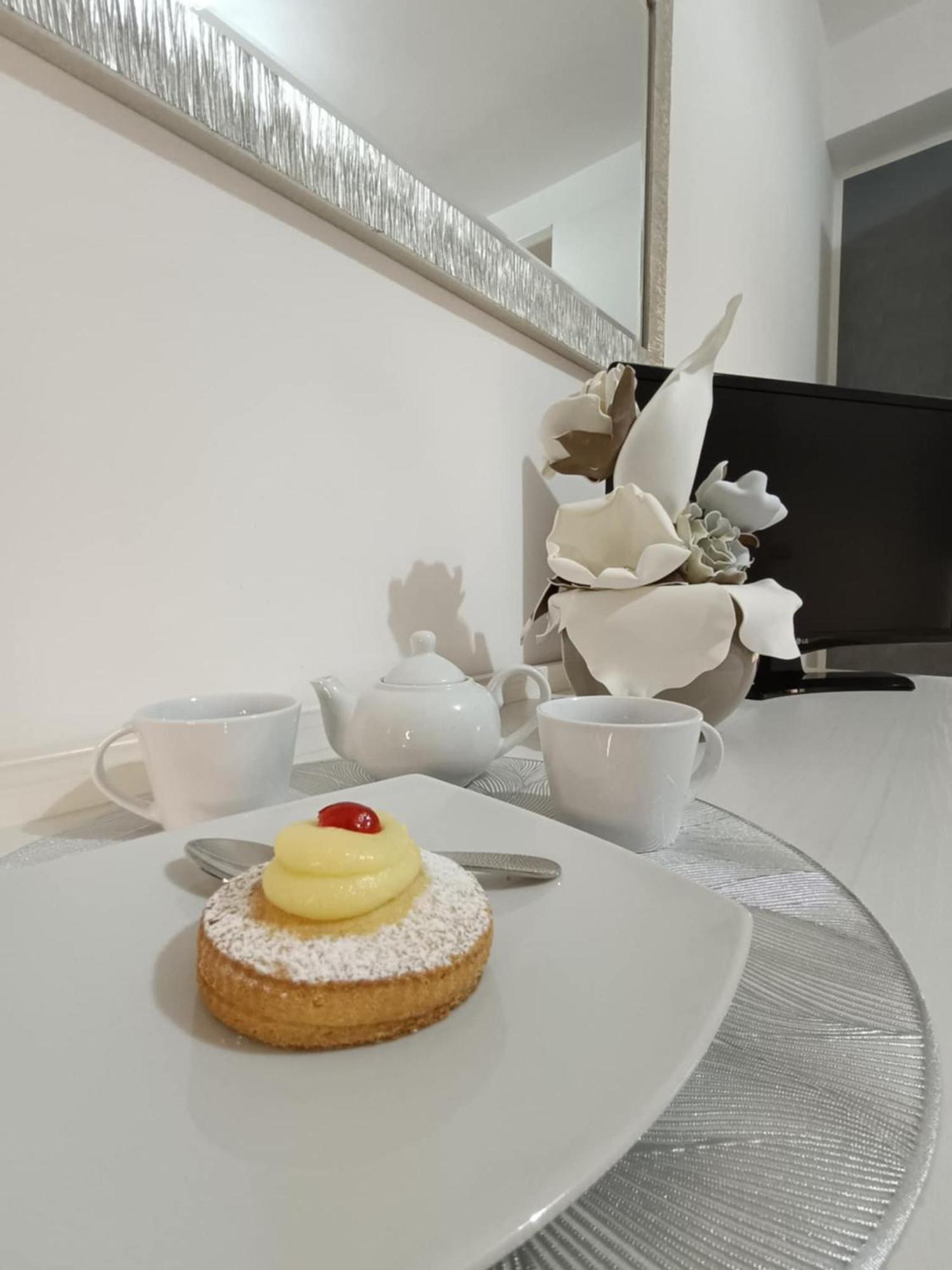 B&B Plaza 兰佩杜萨 外观 照片